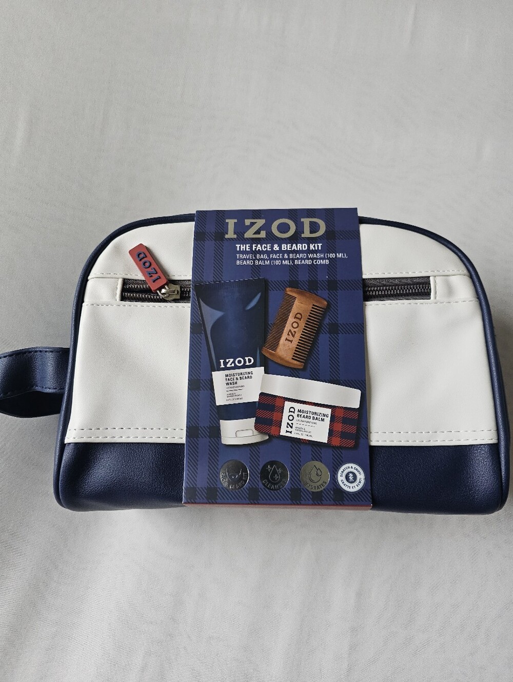NWT IZOD The Face & Beard Kit with Travel Bag 4-Piece Set